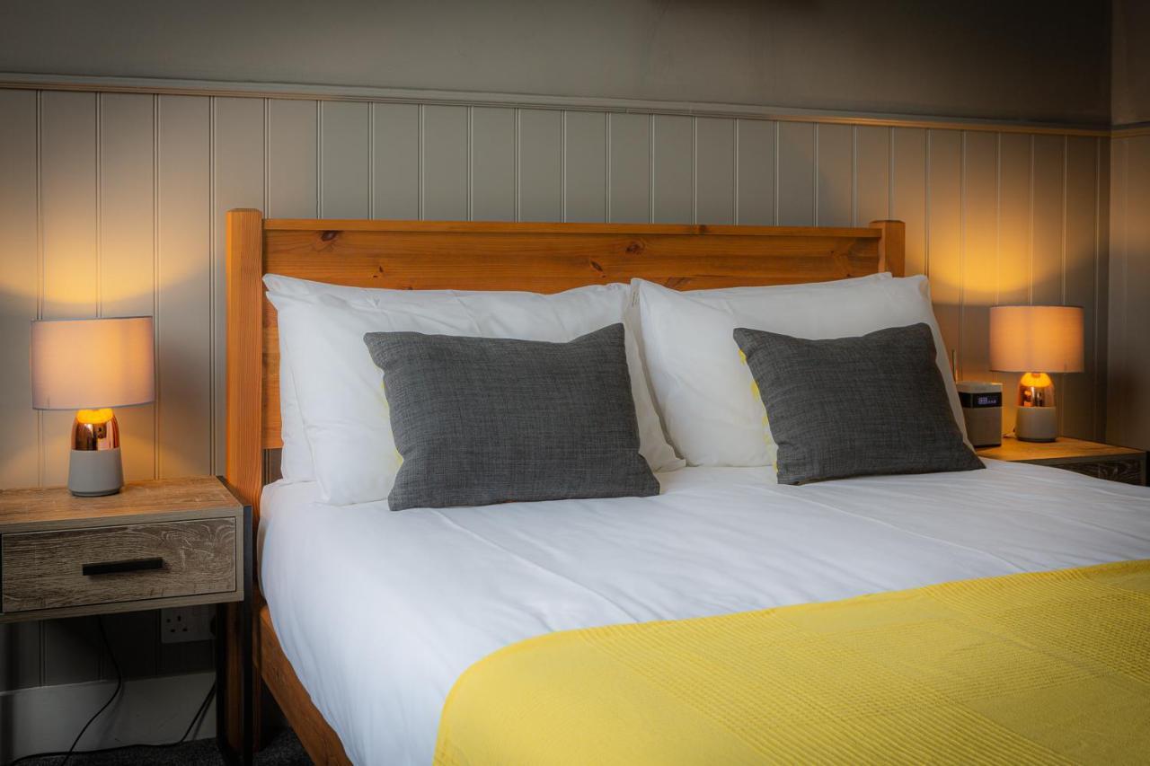 The Kings Head Bed & Breakfast Wye Exterior photo